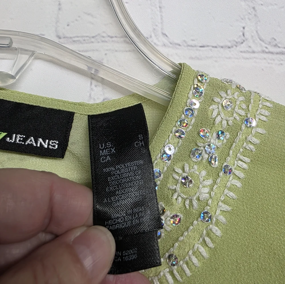 DKNY/ Green Sequin Embroidered Top - Picture 3 of 9